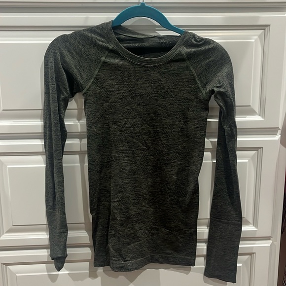 Swiftly tech long sleeve shirt - Picture 2 of 3